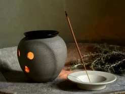 Grüne Erde Duftlampen & Duftsteine|Geschenke-Guide^Aromalampe aus Steinzeug 2tlg, H 11 cm, ø 12,5 cm