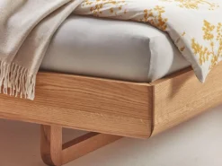 Grüne Erde Betten^Bett Almara, 180 x 200 cm, mit Überzug Wollstoff Tano Natur (79),