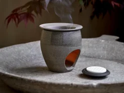 Grüne Erde Duftlampen & Duftsteine|Aromaölmischungen^Duftlampe aus Basalt, H 13 cm, ø 12 cm