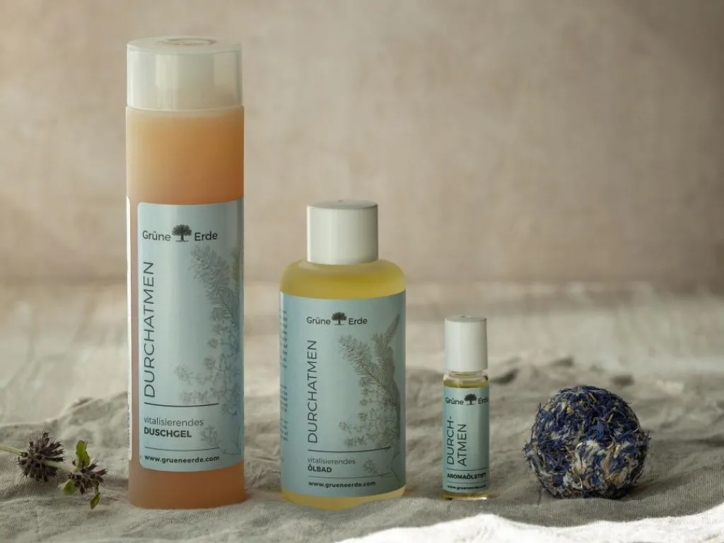 Grüne Erde Feste Kosmetik & Alles Mit Kunststofffreier Verpackung|Baden & Massage^DURCHATMEN - Badekugel Eukalyptus & Kornblume 50 g