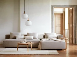 Grüne Erde Schlafsofas^Ecksofa Sereno mit Schlaffunktion inkl. 4 Kissen (70x55 cm), B 300 x T 235 cm, Bodennah, Eckteil links, mit Bezug Wollstoff Tano Natur (79), Buche