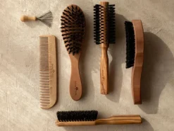 Grüne Erde Haarpflege^Ergonomische Haarbürste für langes Haar, mit Wildschweinborsten, ca. 19,5 cm, Birnbaumholz