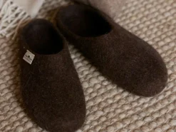 Grüne Erde Hausschuhe^Hausschuh Finley, dunkelbraun, Größe 38/39, 100 % Schurwolle (Schaf) mit pflanzlich gegerbter Ledersohle, Tiroler Bergschaf