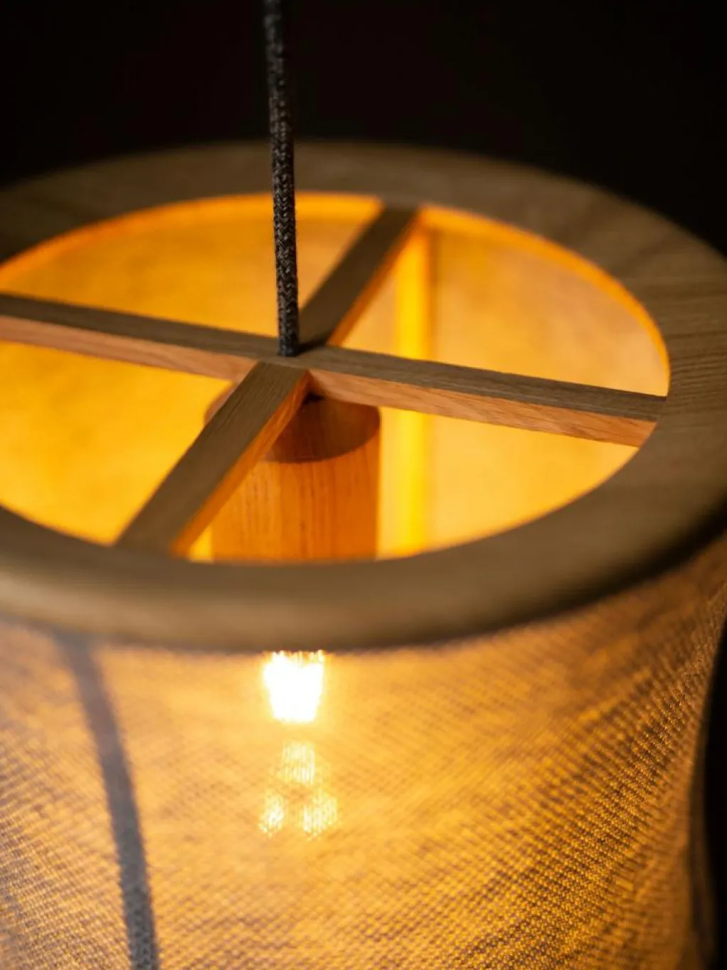 Grüne Erde Lampen & Leuchten|Lampen & Leuchten^Hängeleuchte Malla mit Schirm aus 100% Schafschurwolle, Ø 45 cm, 3D Strick Sand,