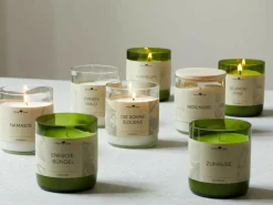 Grüne Erde Winter-Duftwelt|Kerzen Und Duftkerzen^Natürliche Rapswachskerze ZUHAUSE im rezyklierten Glas, Baumwolldocht, 325 ml, H 9,5 cm, ø 8,5 cm