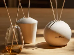 Grüne Erde Raumdüfte^Raumduft Diffuser aus Zirbenholz, rund ø 9 x H 8 cm