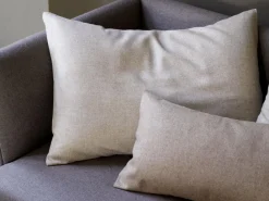 Grüne Erde Sofakissen|Sofakissen^Sofakissen, Bezug: 100 % Baumwolle, Mollino, Füllung: 100 % Schurwolle, IVN, 30 x 50 cm