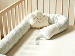 Grüne Erde Einschlafhilfen|Geschenke-Guide^Spieluhr Wölkchen mit Lied "Schlaf Kindchen Schlaf", ca. 25 cm, Bezug: 100 % Baumwolle, Baumwolle kbA, Füllung: 100 % Schurwolle (Schaf), Schurwolle kbT