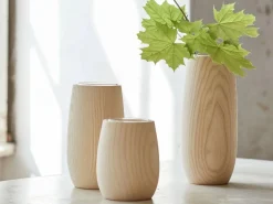 Grüne Erde Wohndekoration^Vase aus Eschenholz, inkl. Glaseinsatz, H 17 cm, ø 8 cm