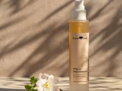 Grüne Erde Haarpflege^VITAL & GESCHMEIDIG Feuchtigkeitsspray mit Hyaluron & Rose 100 ml