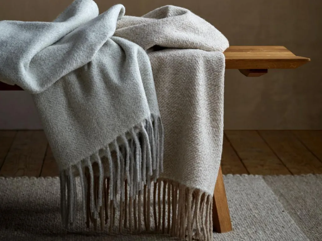 Grüne Erde Wohndecken^Wohndecke Nova, , 130 x 200 cm, 50 % Alpakawolle/50 % Schurwolle (Schaf), Schurwolle kbT